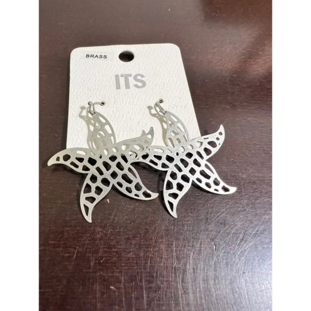 Starfish Earrings Cutout Silver Tone Statement‎ Earrings Beachy Jewelry
